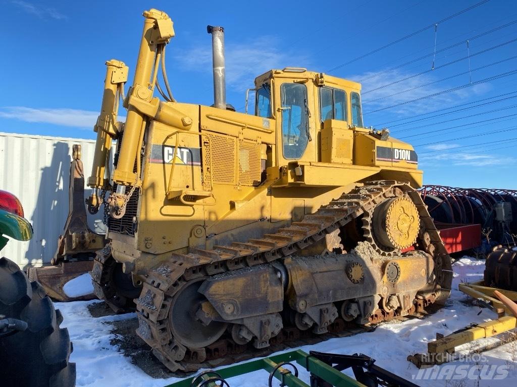 CAT D 10 N بلدوزرات مجنزرة
