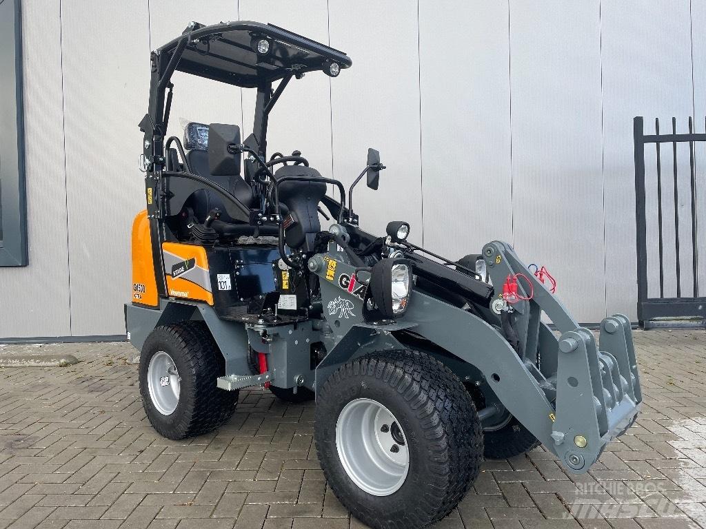 GiANT G1500 X-tra لوادر متعددة الأغراض