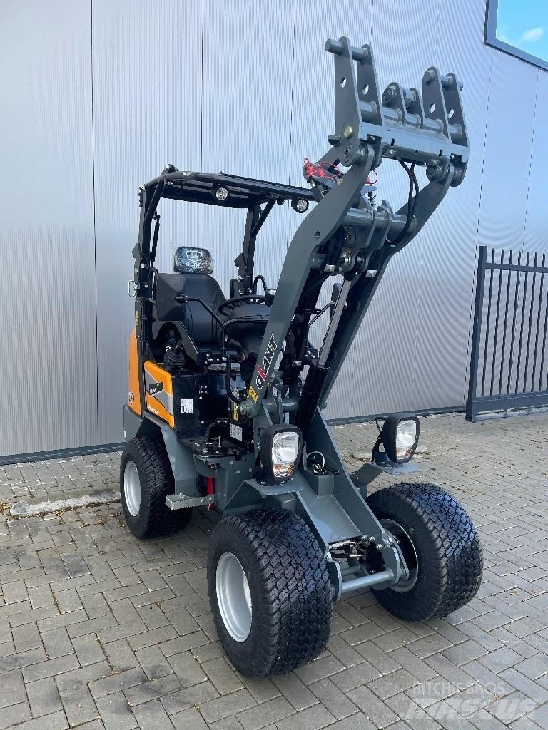 GiANT G1500 X-tra لوادر متعددة الأغراض