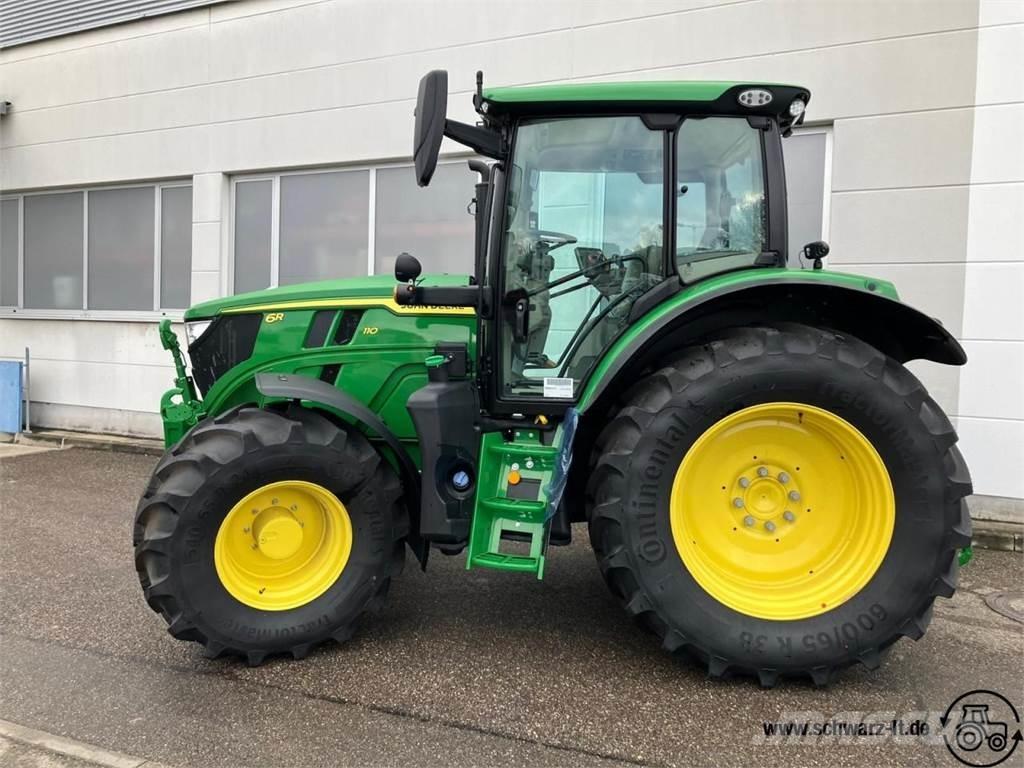 John Deere 6R 110 الجرارات