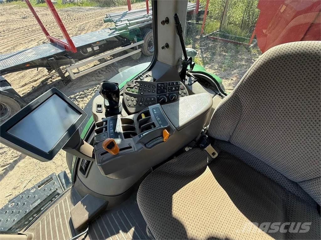 John Deere 7230R الجرارات