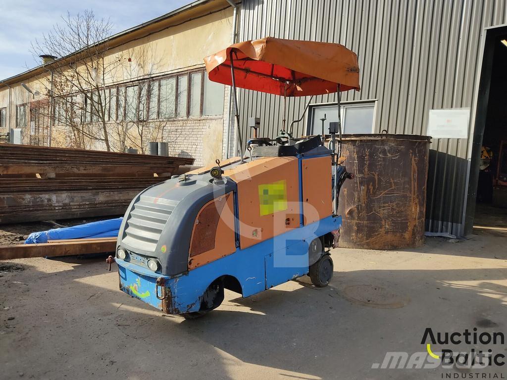 Wirtgen W35DC ماكينات الكشط البارد للأسفلت