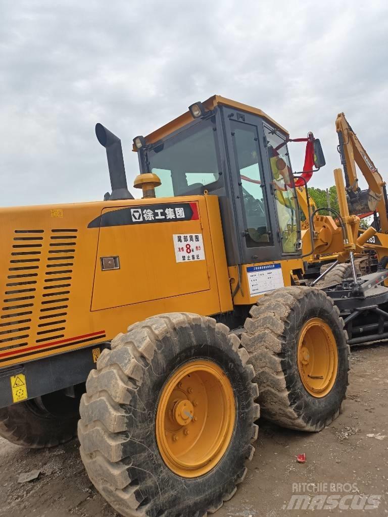 XCMG GR 2153 معدات تمهيد الطرق