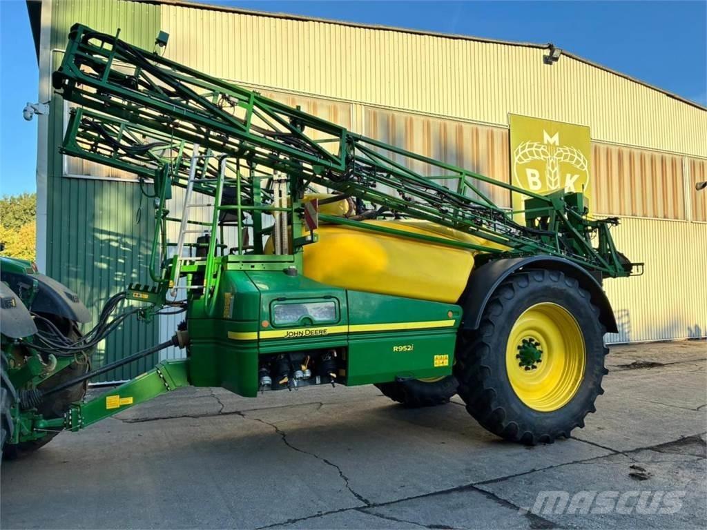 John Deere R952i الرشاشات