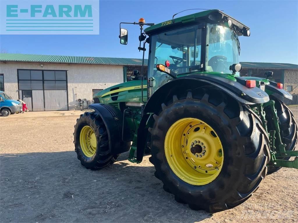 John Deere 7730 الجرارات
