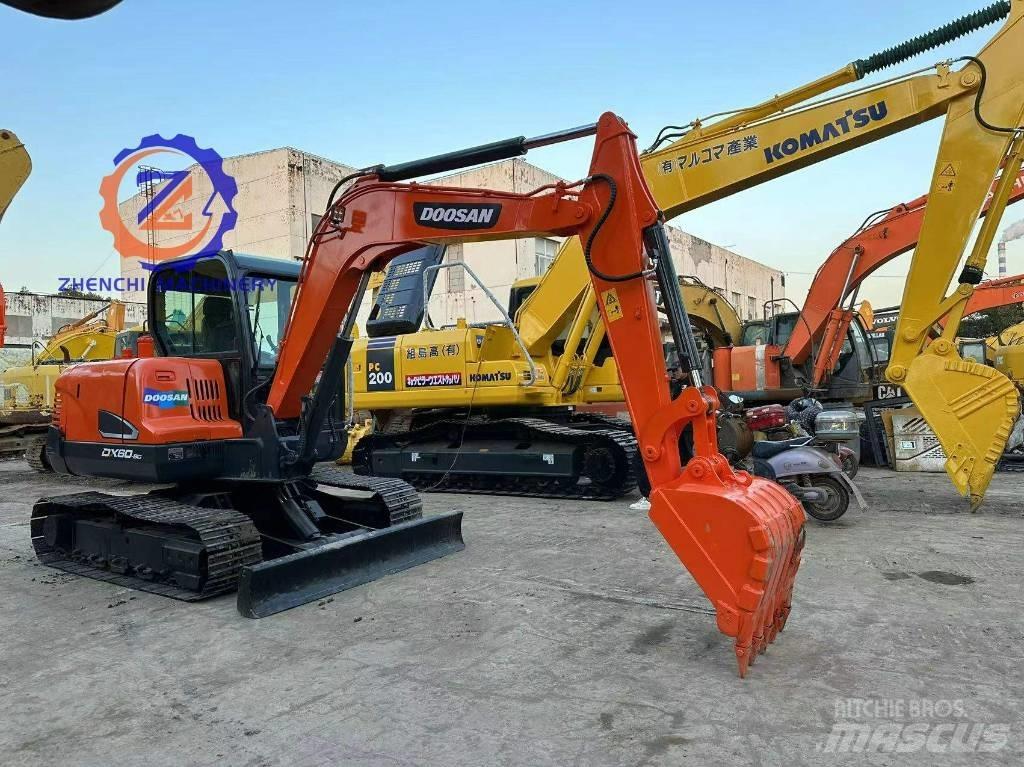 Doosan DX 60 حفارات صغيرة أقل من 7 طن (حفارات صغيرة)
