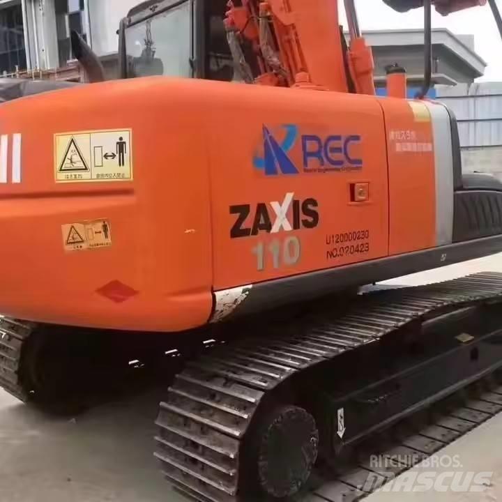 Hitachi zx 110 حفارات زحافة