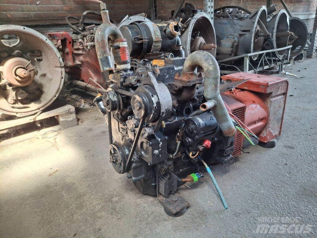 Komatsu 3D72-F2HA محركات