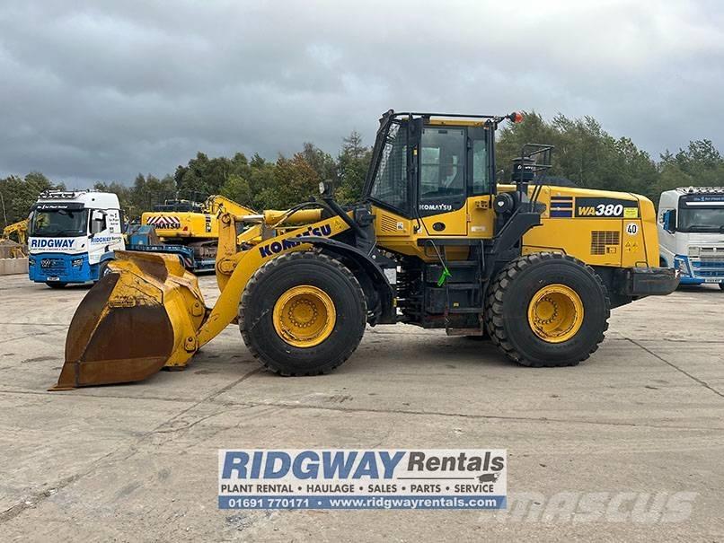 Komatsu wa380 لوادر بعجل