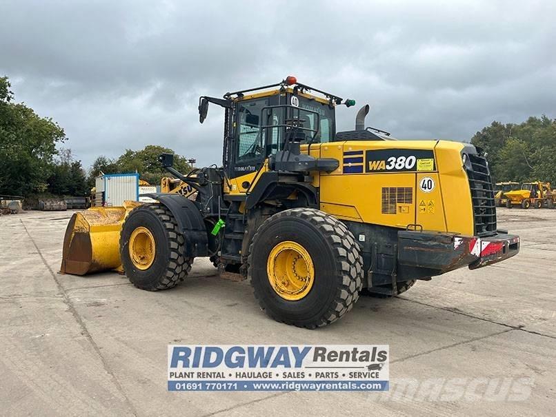 Komatsu wa380 لوادر بعجل