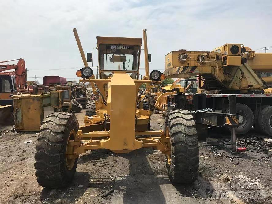 CAT 140 معدات تمهيد الطرق