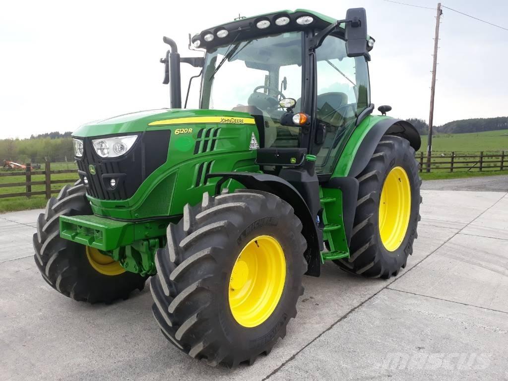 John Deere 6120 R الجرارات