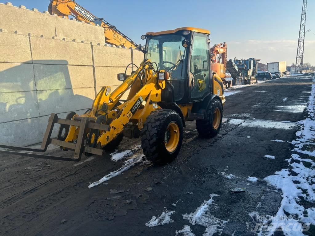 JCB 406 لوادر بعجل