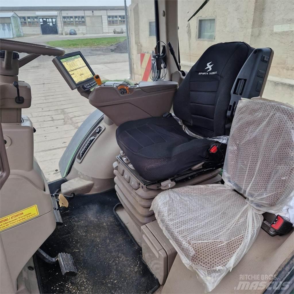 John Deere 8370 R الجرارات