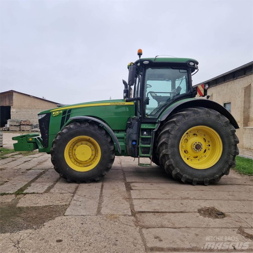 John Deere 8370 R الجرارات