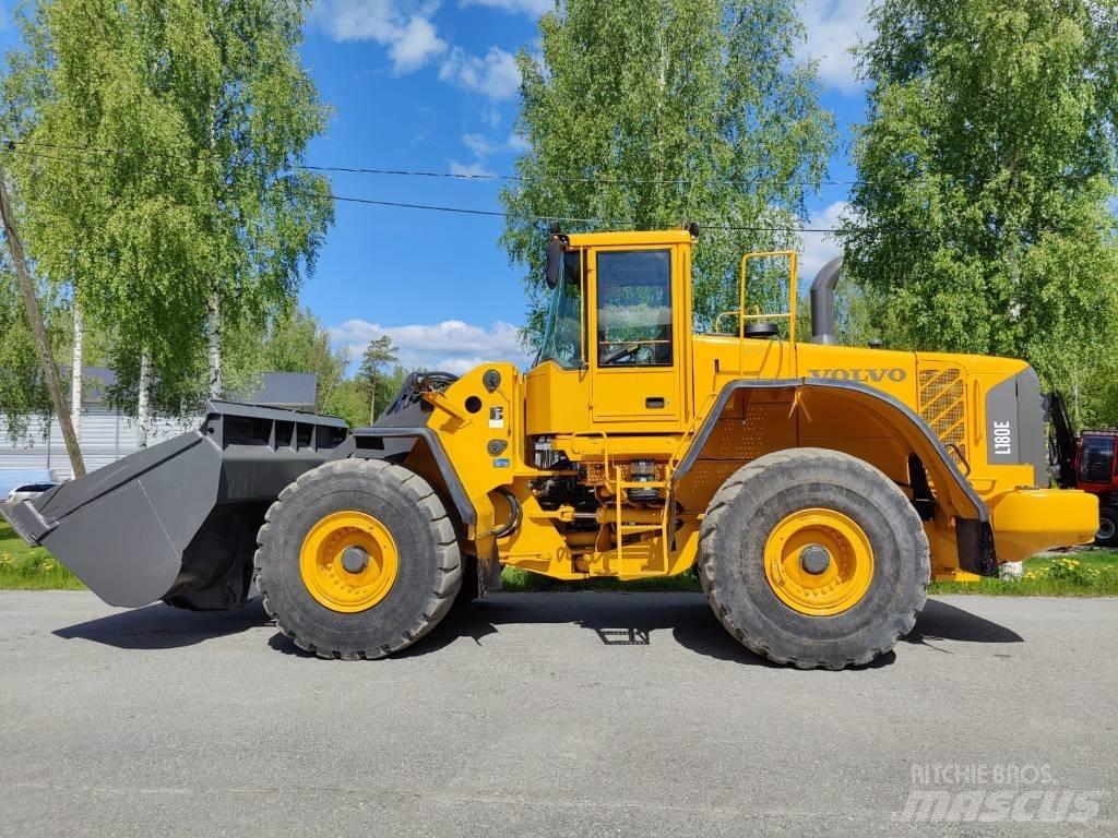 Volvo L 180 E لوادر بعجل