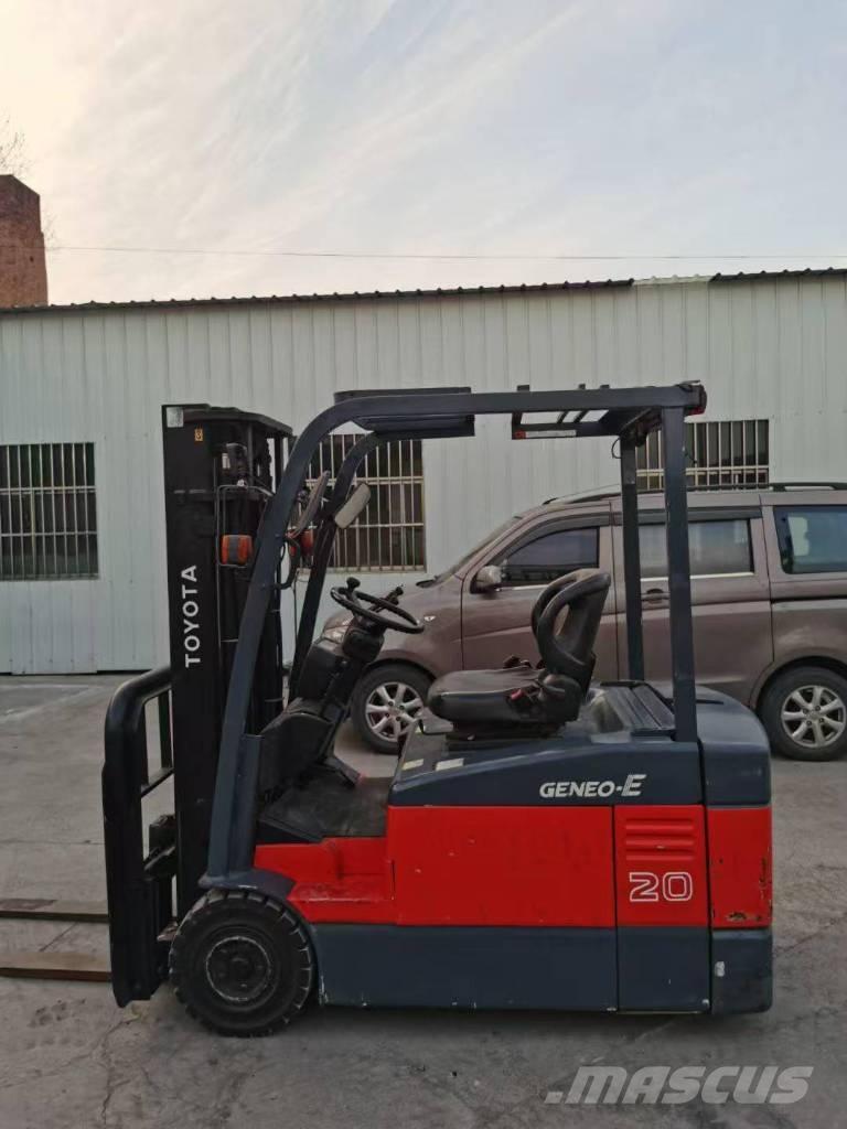 Toyota 2t شاحنات الديزل