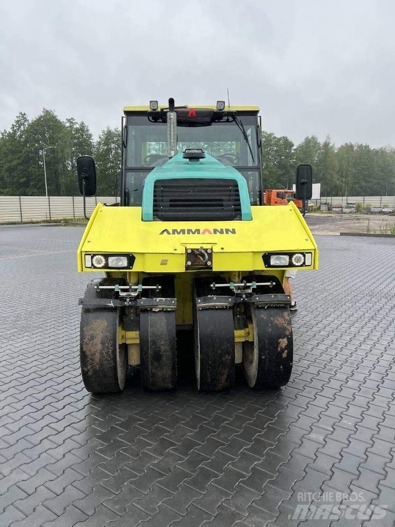 Ammann ARP 240 مداحل ذات إطارات هوائية