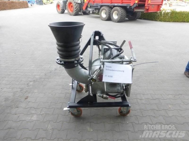 Vredo FT 4200 معدات توزيع السماد العضوي
