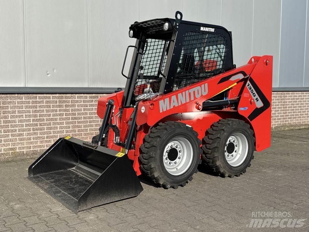 Manitou 1350R لوادر انزلاقية التوجيه