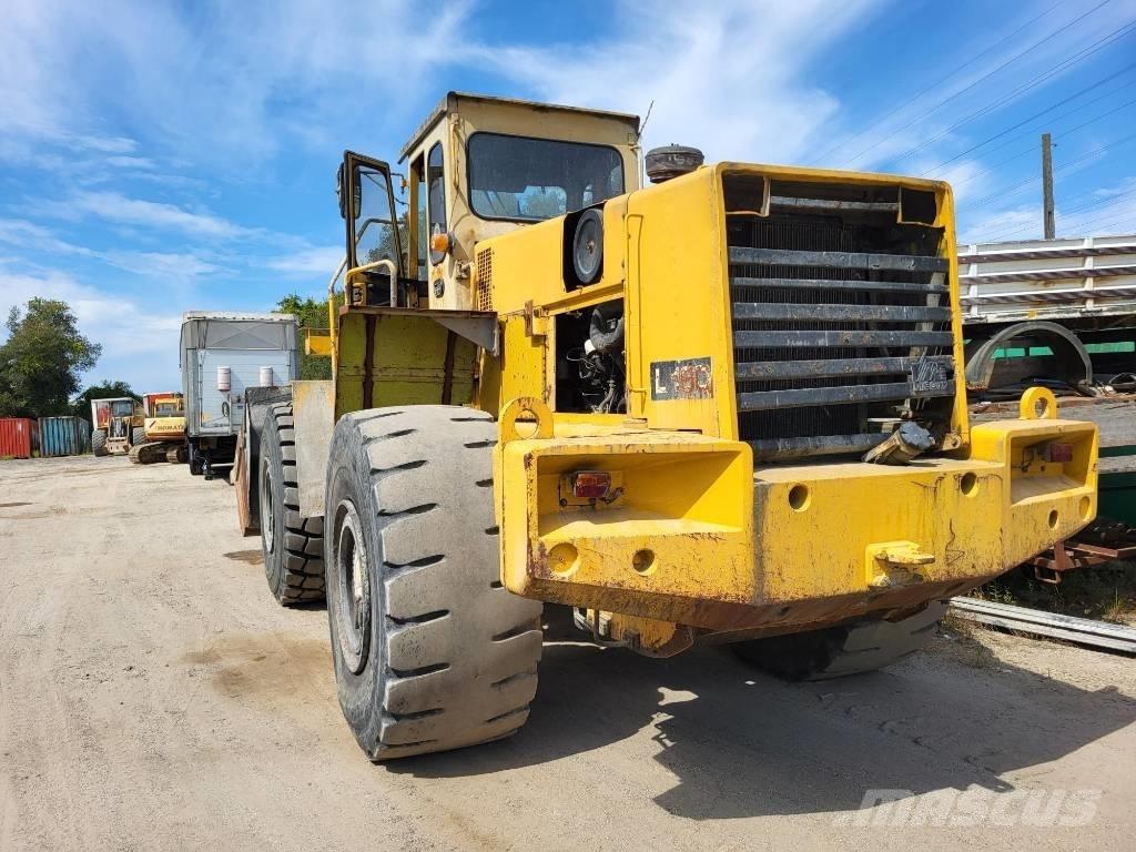 Volvo L 160 لوادر بعجل