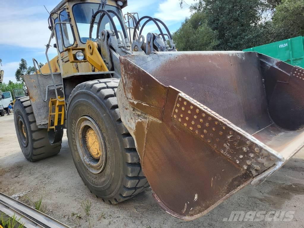Volvo L 160 لوادر بعجل