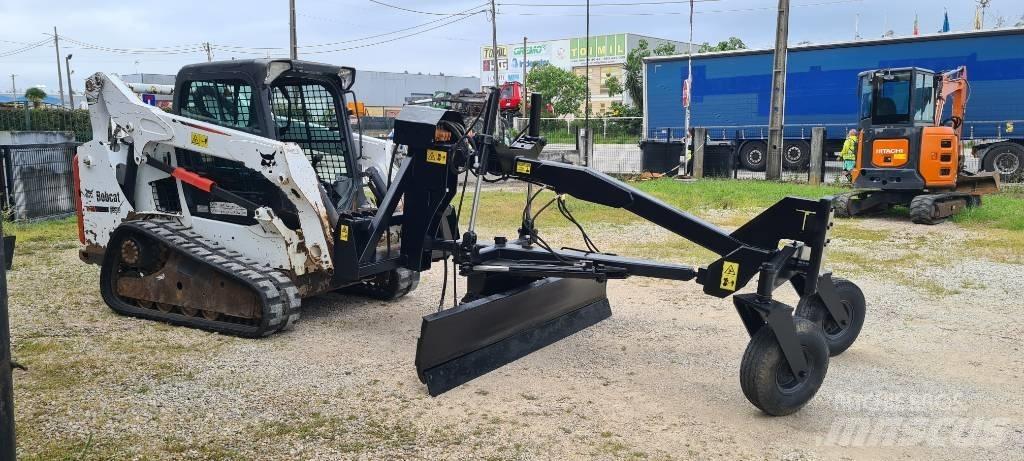 Bobcat T 590 HF لوادر انزلاقية التوجيه