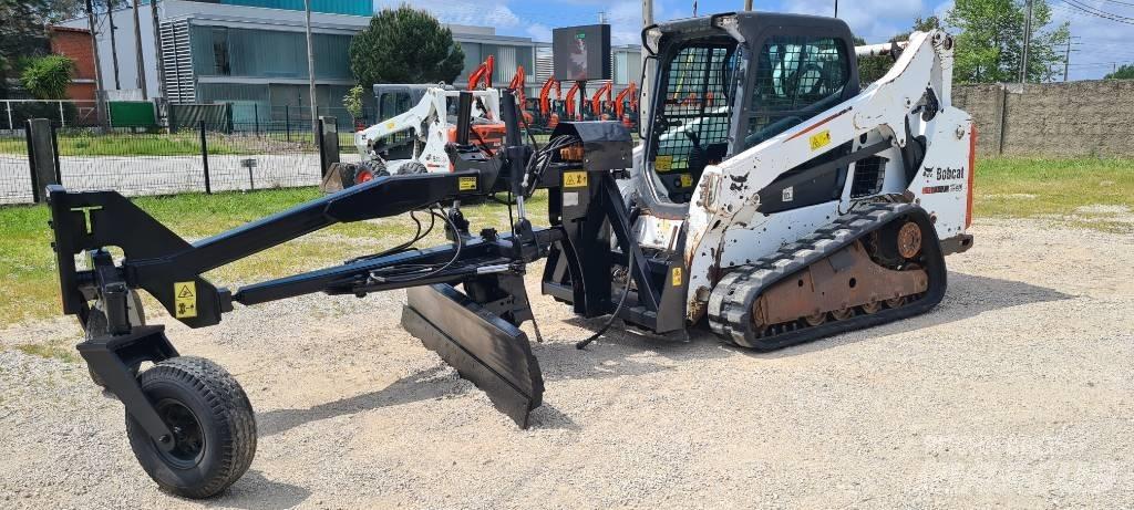 Bobcat T 590 HF لوادر انزلاقية التوجيه