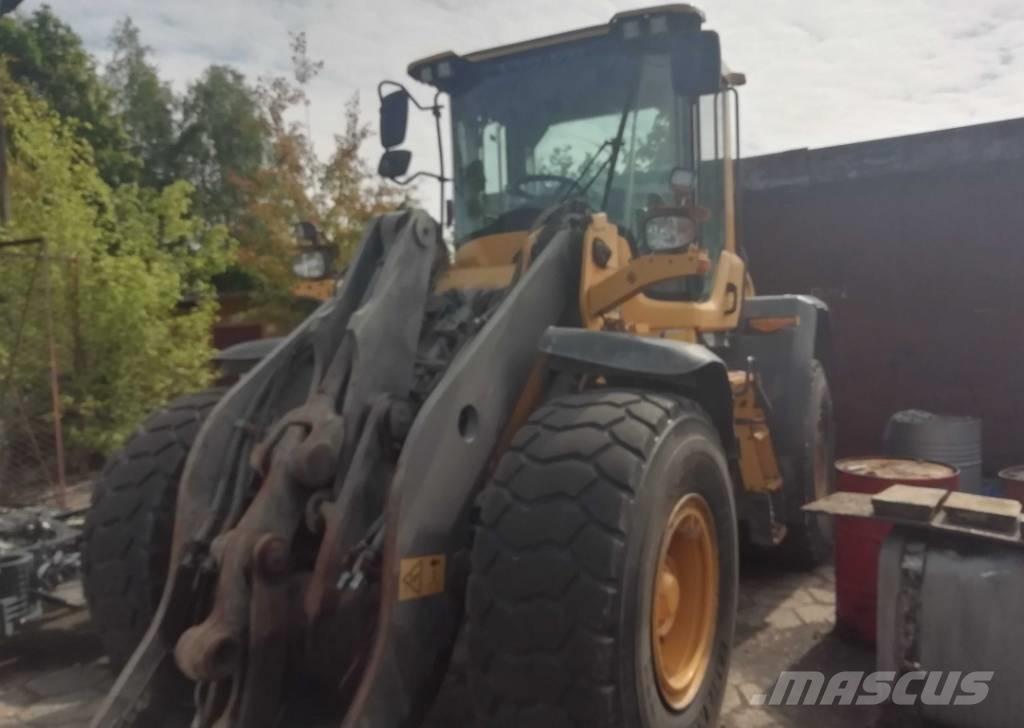Volvo L 90 H لوادر بعجل