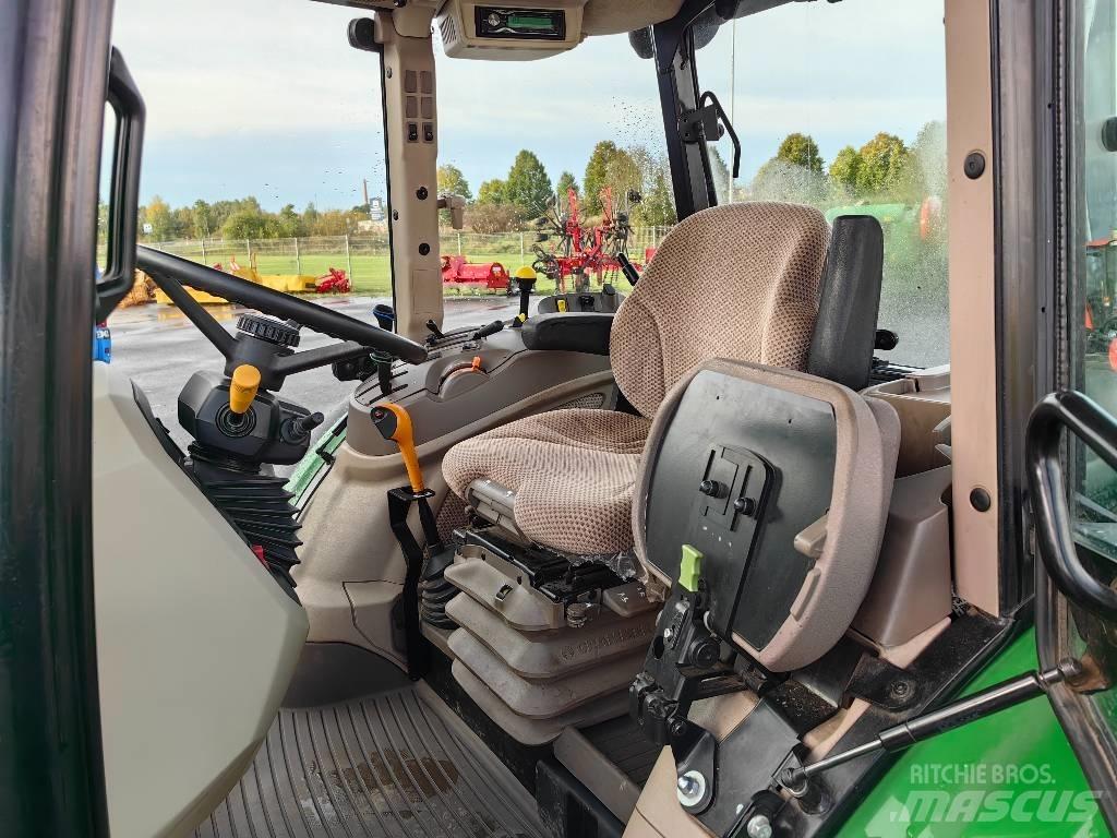 John Deere 5100 M الجرارات