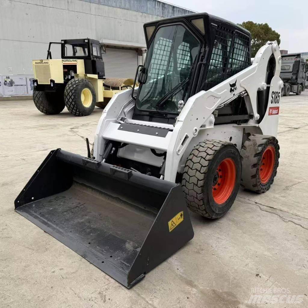 Bobcat S 185 لوادر انزلاقية التوجيه