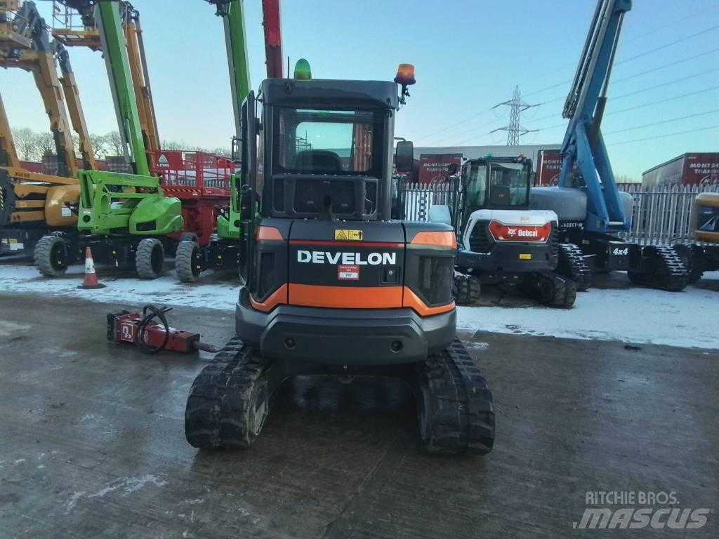 Develon DX 55 -7 حفارات صغيرة أقل من 7 طن (حفارات صغيرة)