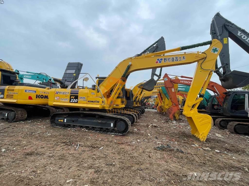 Komatsu PC 220-8N1 حفارات زحافة