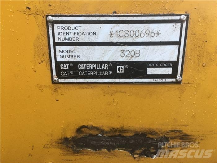CAT 320 B L حفارات زحافة