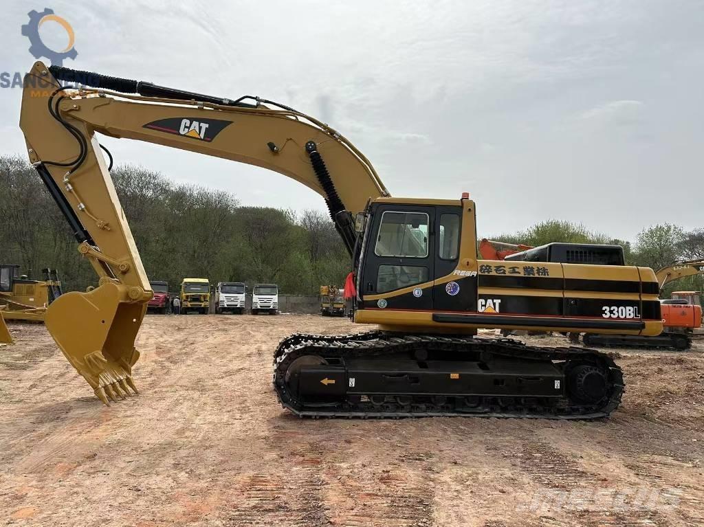 CAT 330 B حفارات زحافة