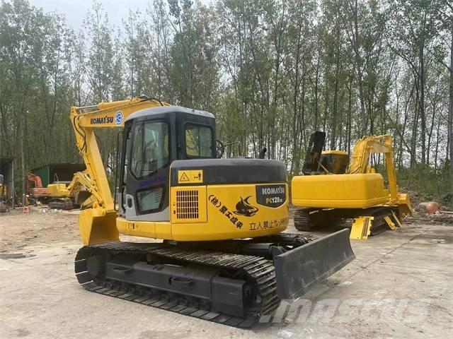 Komatsu PC128US حفارات زحافة