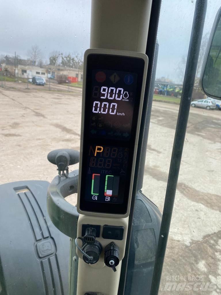 John Deere 8370R الجرارات