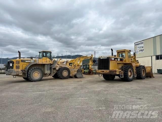 Komatsu WA 600-6 لوادر بعجل