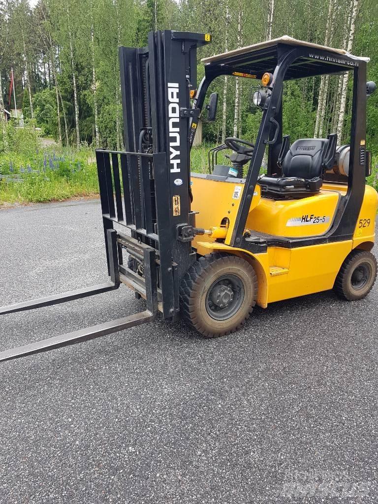 Hyundai HLF 25-5 شاحنات LPG
