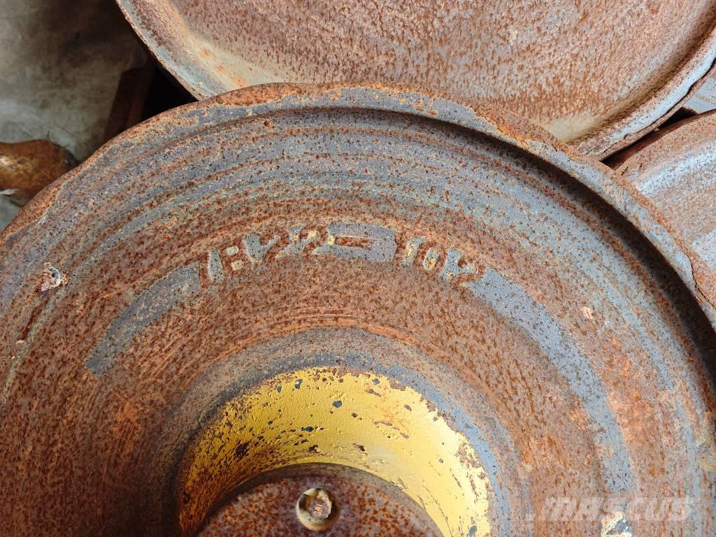 CAT D 6 N LGP المسارات والسلاسل والهيكل السفلي