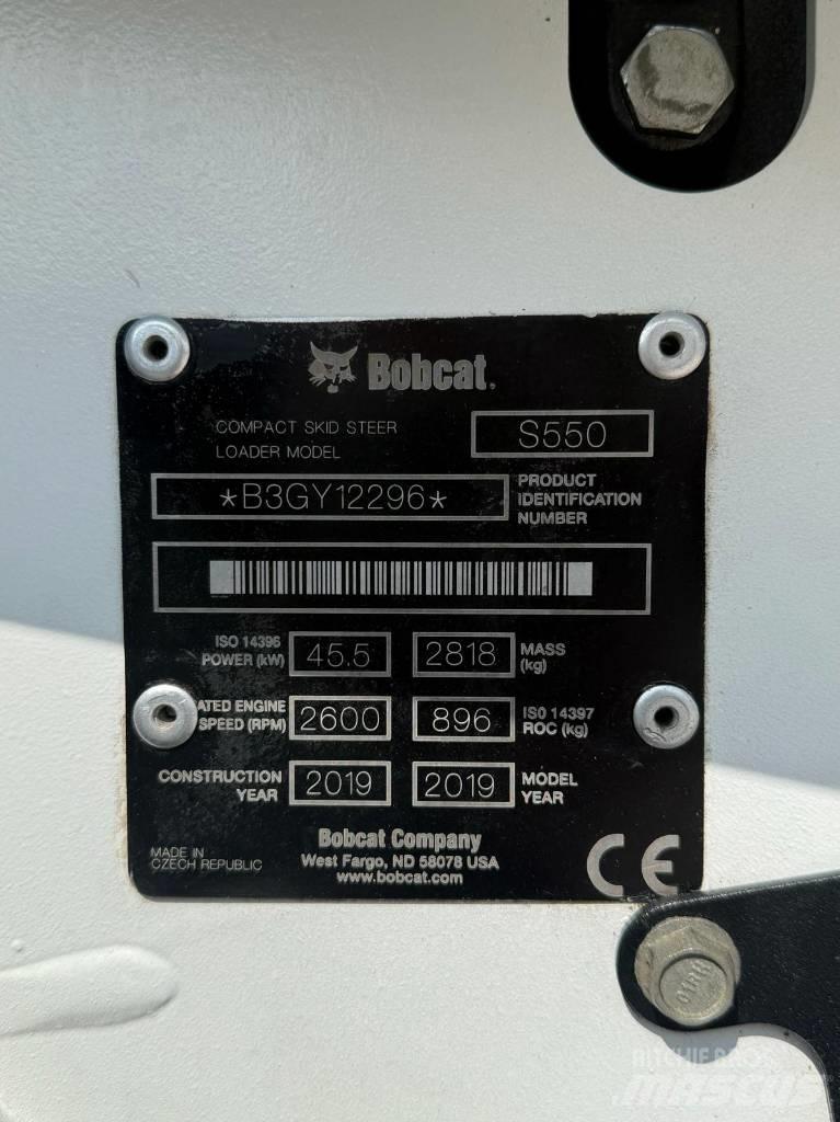 Bobcat S 550 لوادر انزلاقية التوجيه
