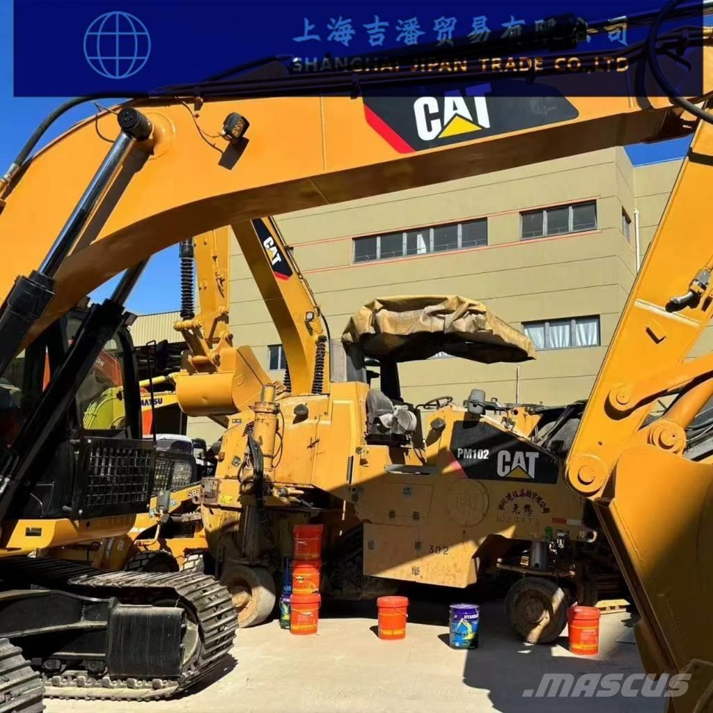 CAT 325 حفارات زحافة