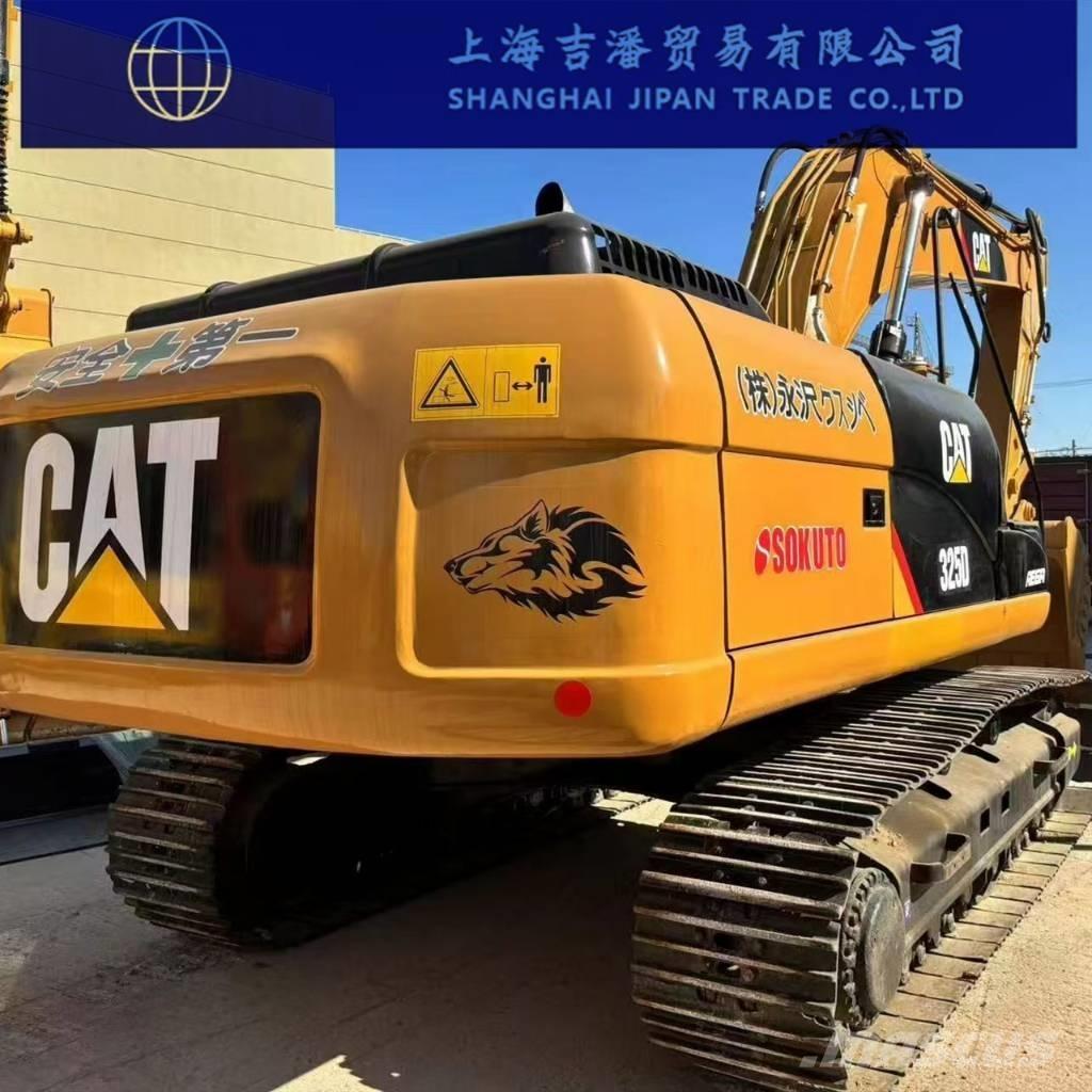 CAT 325 حفارات زحافة