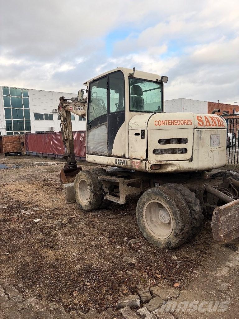 Terex HML 32 حفارات بعجل