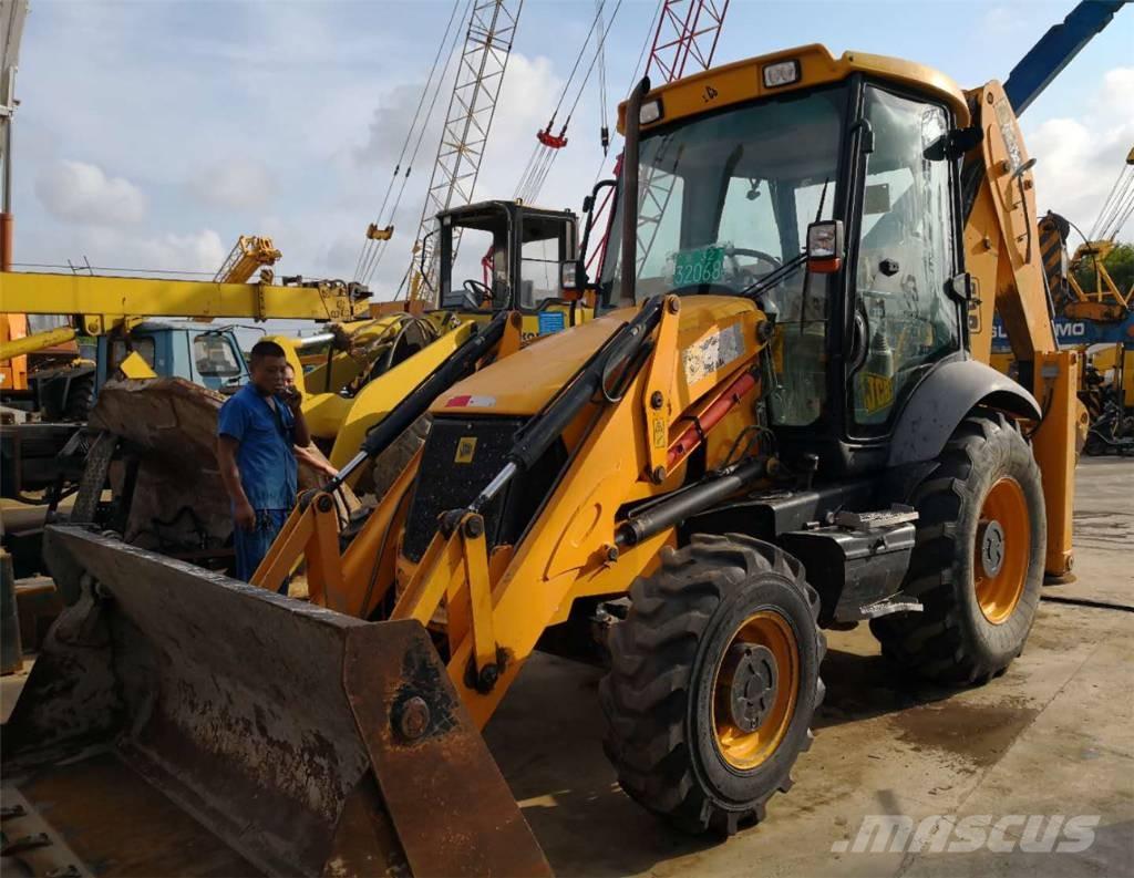 JCB 3CX لوادر ذات جرافات عكسية