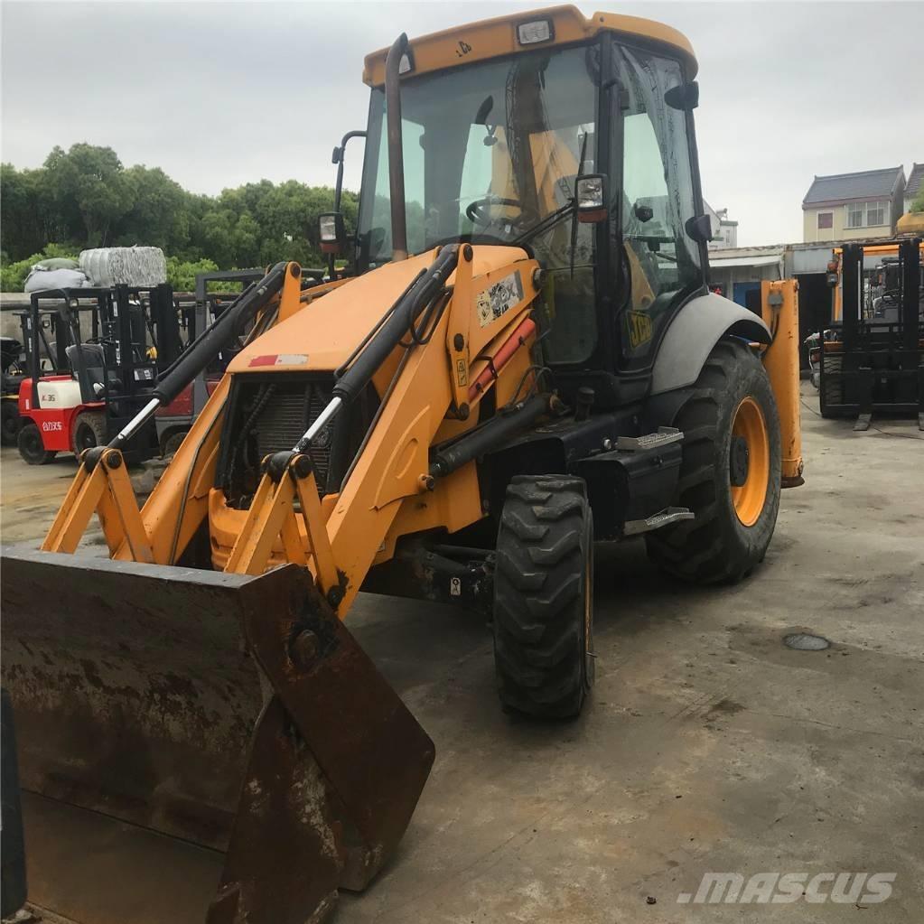 JCB 3CX لوادر ذات جرافات عكسية