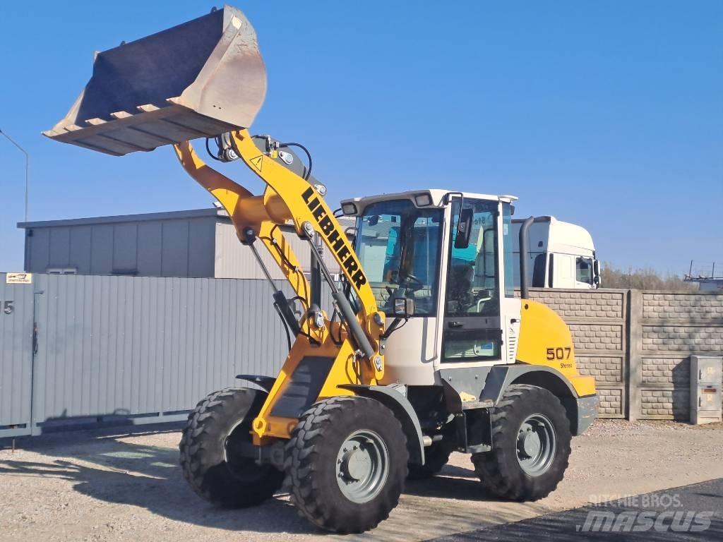 Liebherr 507 لوادر بعجل