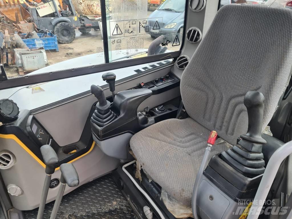 Volvo ECR 58 D حفارات صغيرة أقل من 7 طن (حفارات صغيرة)