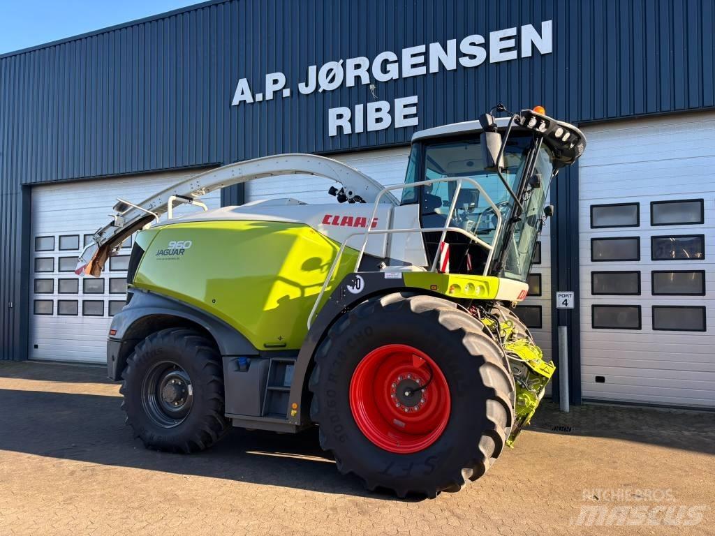 CLAAS Jaguar 960 4WD علافات ذاتية الدفع
