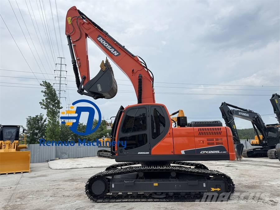 Doosan DX 225 LC-9C حفارات زحافة